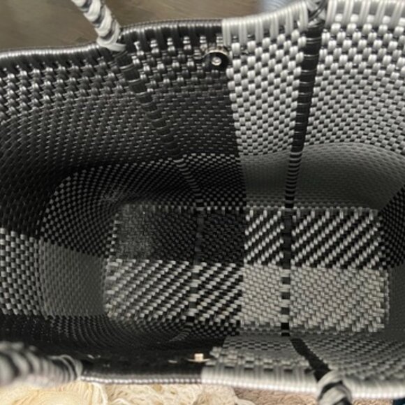Large Black and White Handwoven Tote - Picture 2 of 2